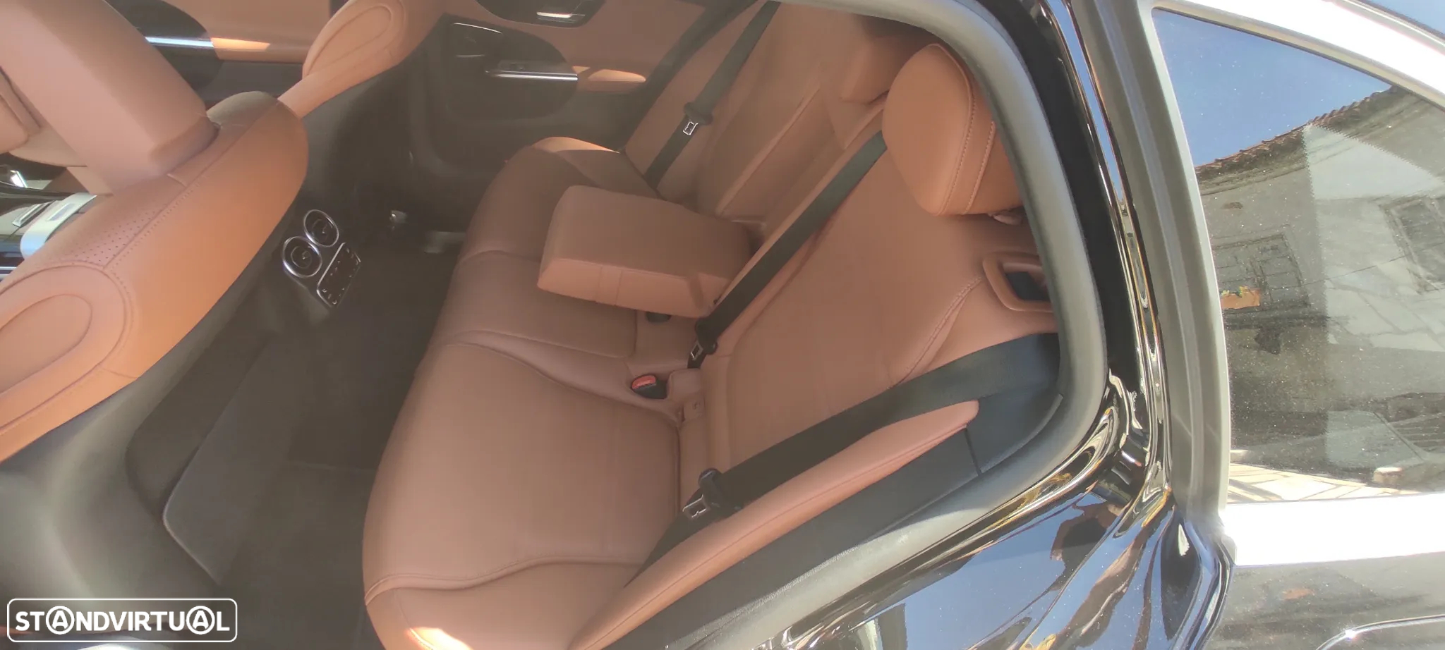 Mercedes-Benz C 300 4Matic 9G-TRONIC AMG Line Advanced - 8