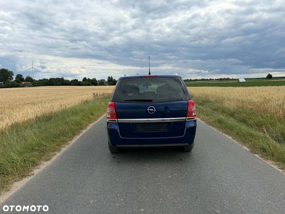 Opel Zafira - 14