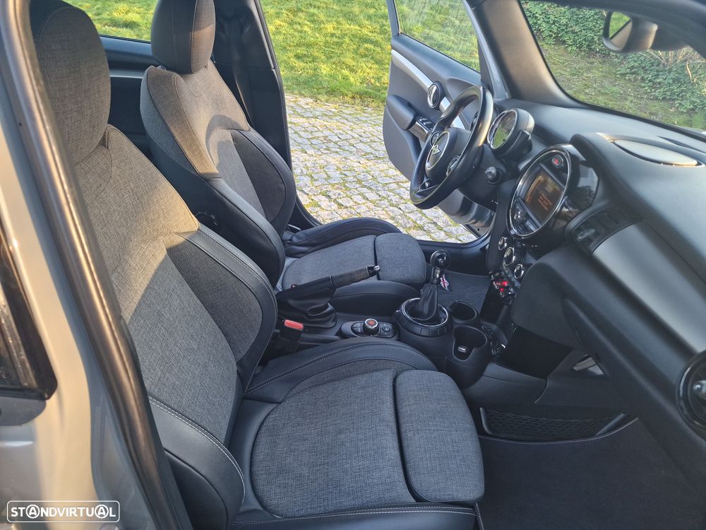 MINI 5 Portas Cooper D - 5