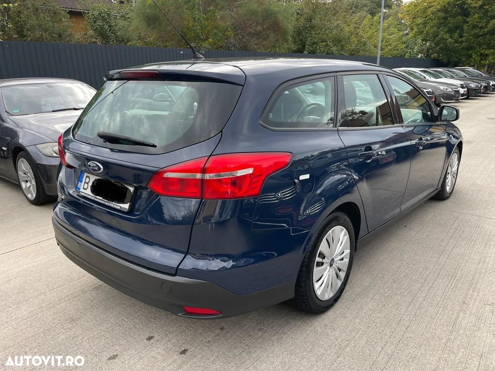 Ford Focus 1.6 TI-VCT Powershift Trend - 3