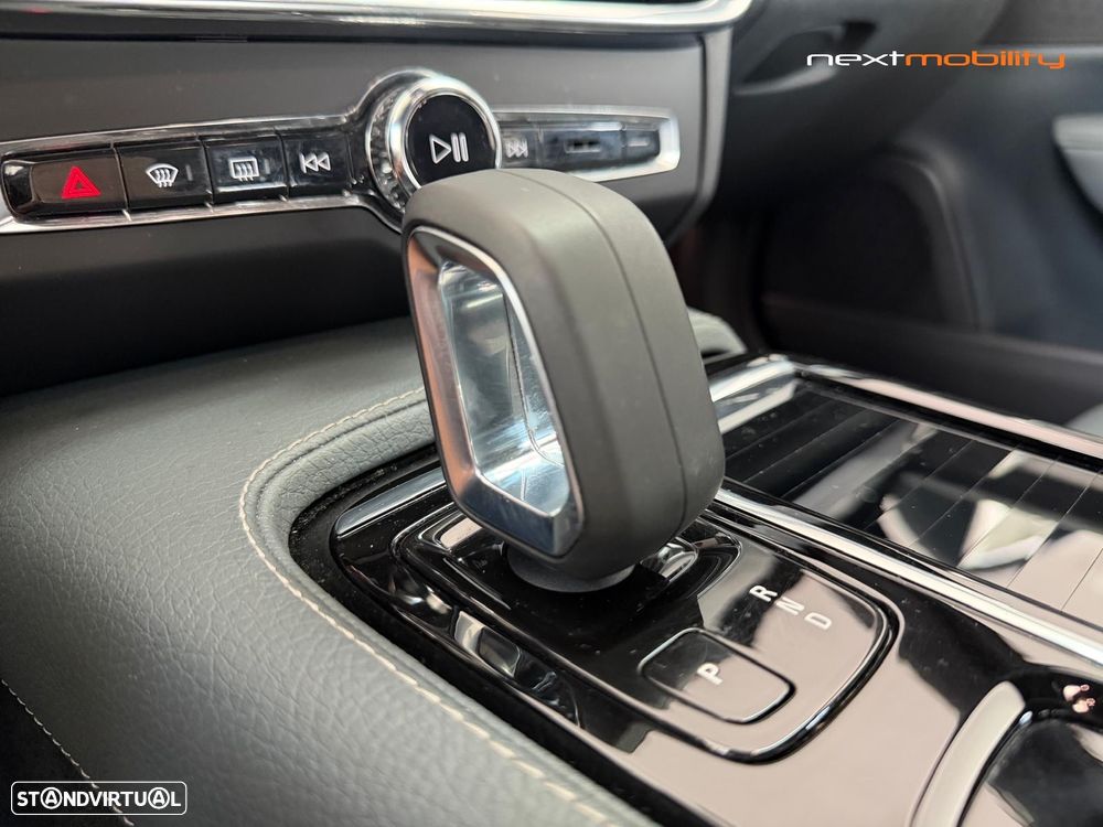 Volvo V90 2.0 T6 PHEV Inscription Expression AWD - 16