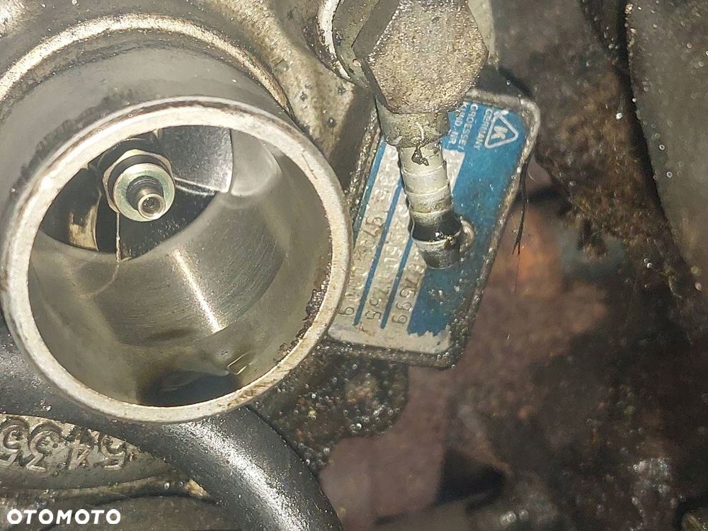 SILNIK + POMPA WTRYSKI TURBO SIEMENS CITROEN C2 1.4 HDI 8HX 9651535480 - 6