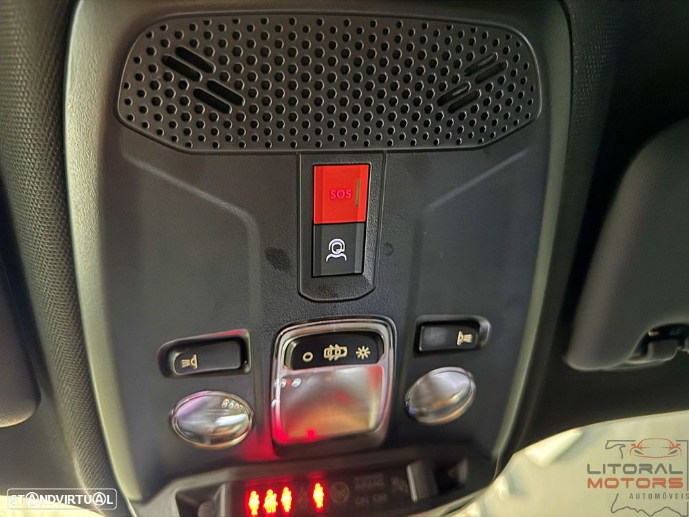 Peugeot 2008 1.2 PureTech Allure - 22