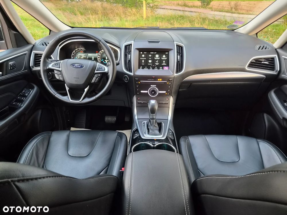 Ford S-Max 2.0 TDCi Titanium PowerShift - 6