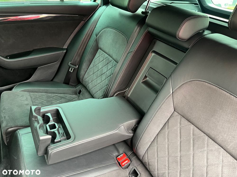 Skoda Superb 2.0 TDI 4x4 DSG Sportline - 31