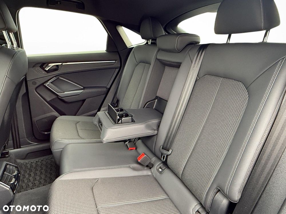 Audi Q3 Sportback 35 TFSI mHEV S-Line S tronic - 32