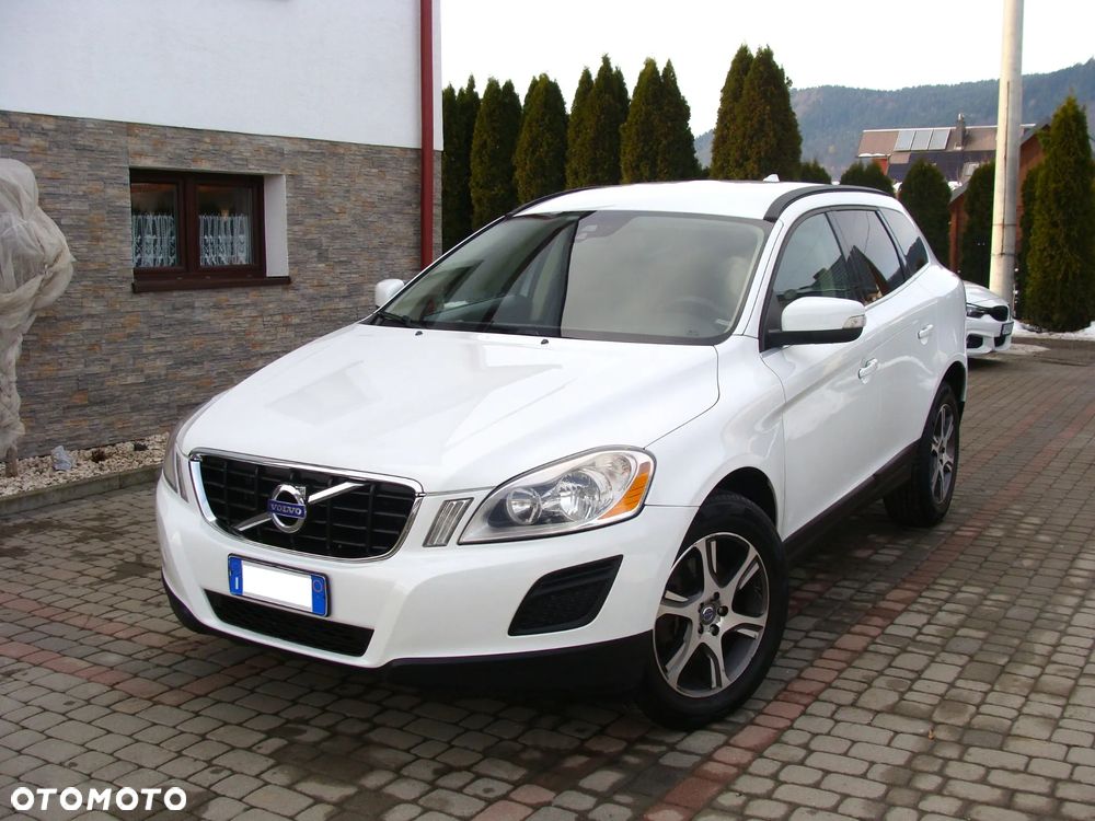 Volvo XC 60 D5 AWD Momentum - 5