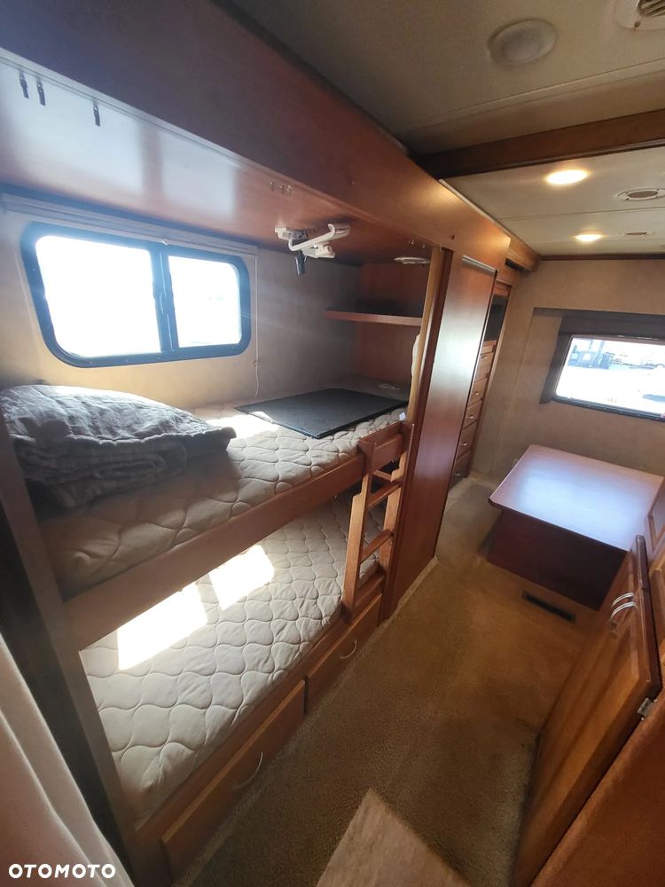 Ford F53 Amerykański Kamper Monaco Monar 34SBD - 12
