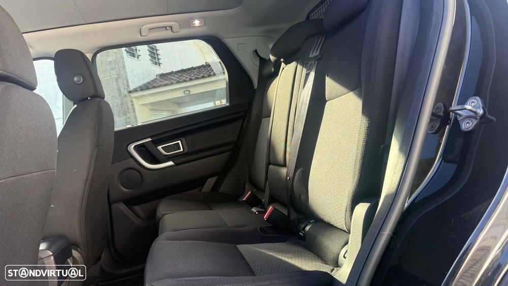 Land Rover Discovery Sport 2.0 eD4 SE - 11