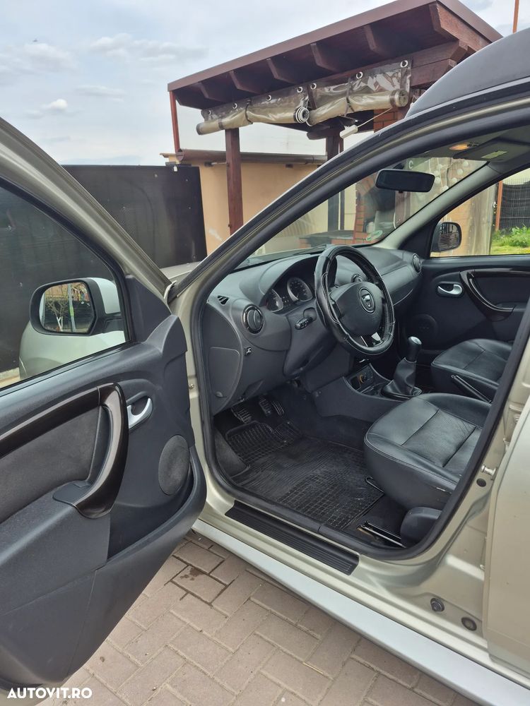 Dacia Duster 1.6 16V 4x2 - 11