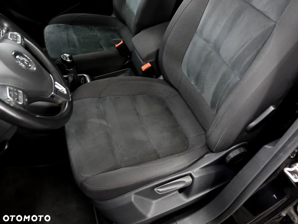 Volkswagen Tiguan 2.0 TDI Perfectline R-Style - 13
