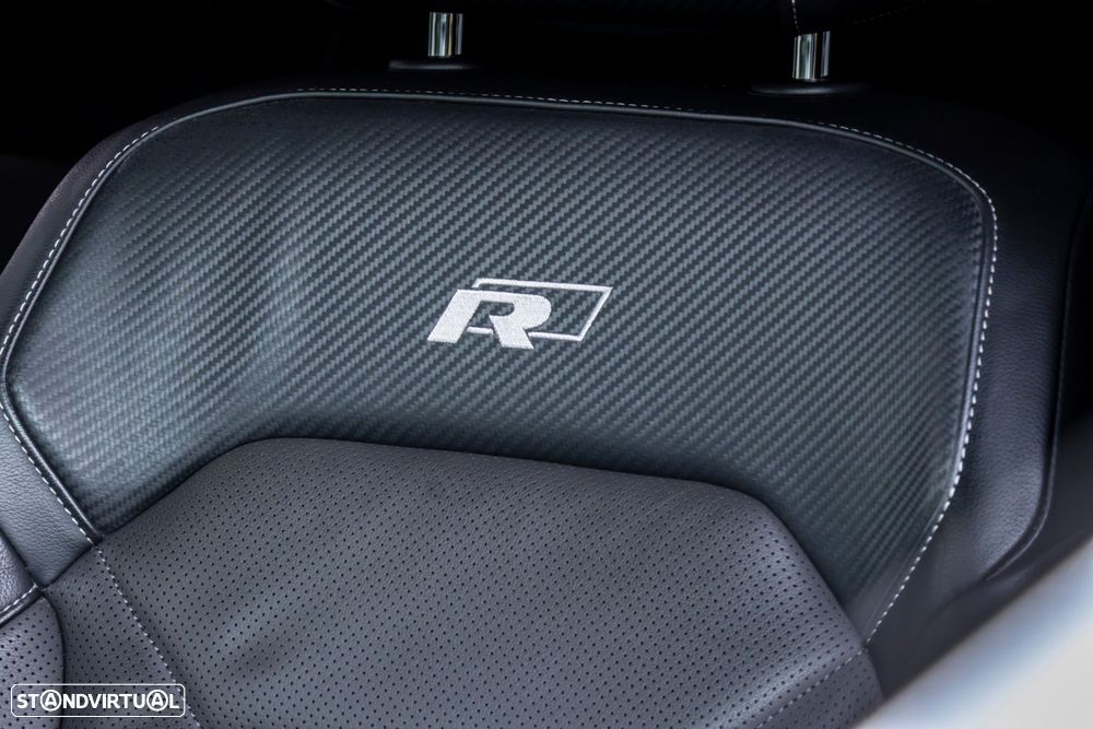 VW Touareg 3.0 TDI V6 R-Line - 26