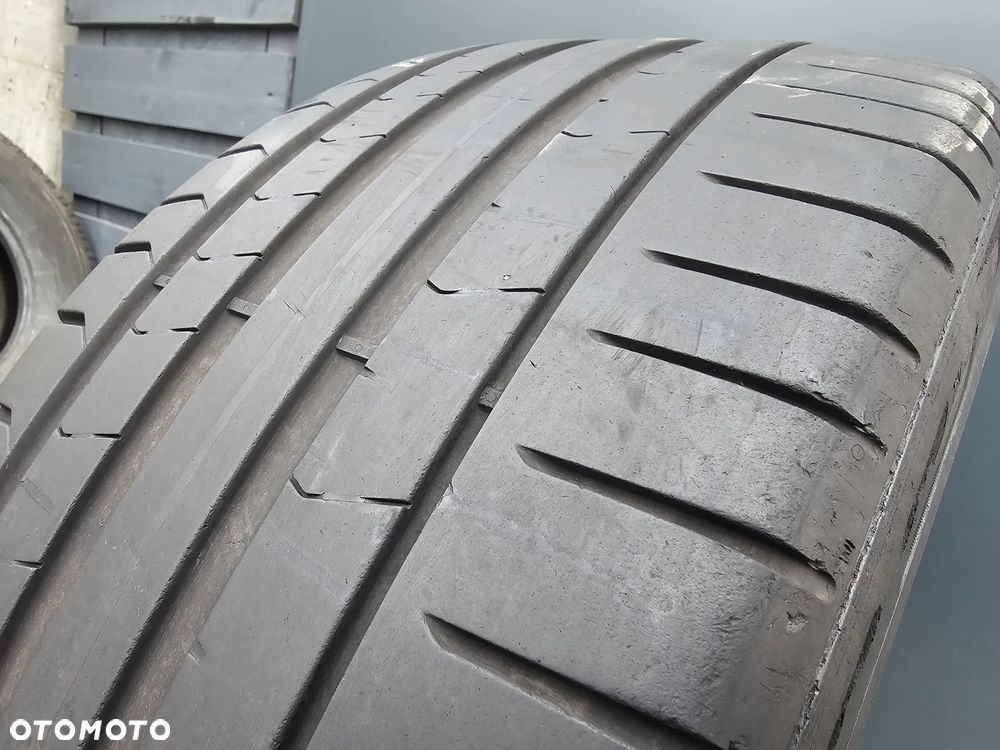 Pirelli P Zero 255/40R21 102 Y - 2