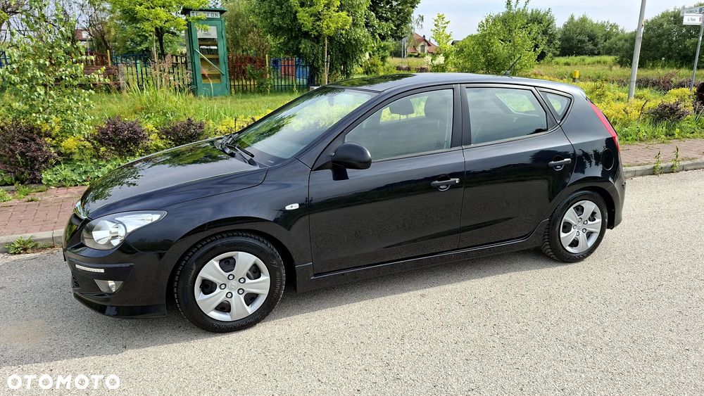Hyundai i30 1.4 Blue Comfort - 4