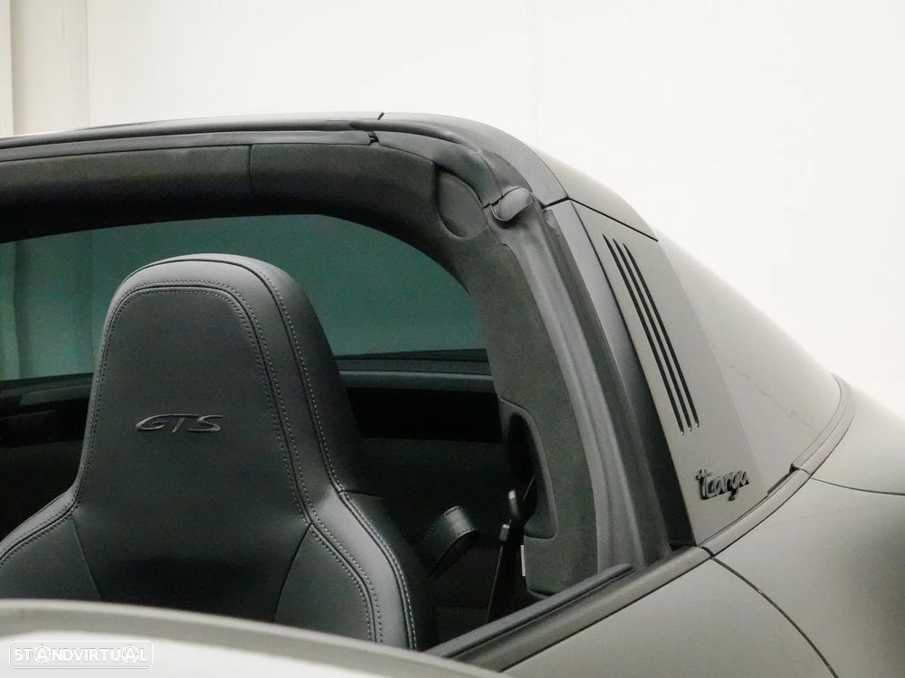 Porsche 911 (992) Targa 4 GTS PDK - 28