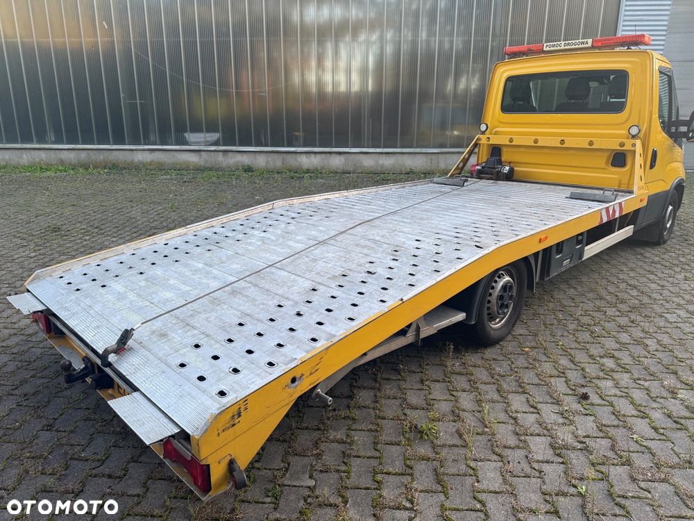 Iveco Daily - 12
