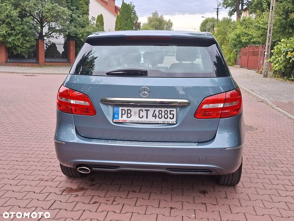 Mercedes-Benz Klasa B 180 Style - 17