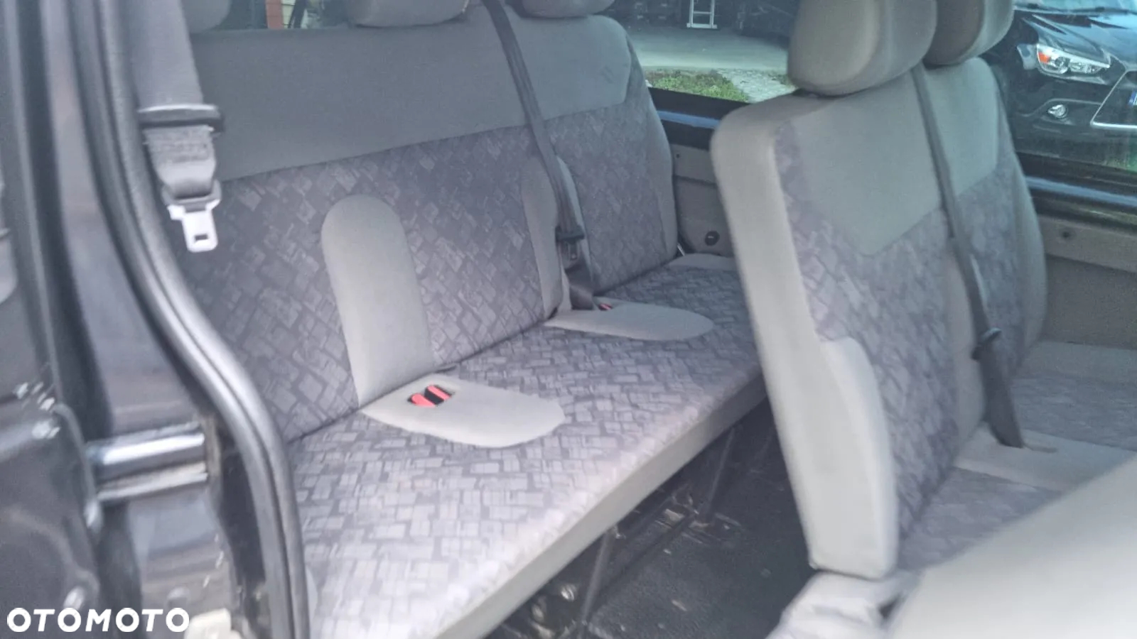 Opel Vivaro - 16
