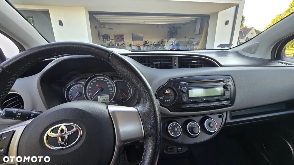 Toyota Yaris 1.0 Active EU6 - 4