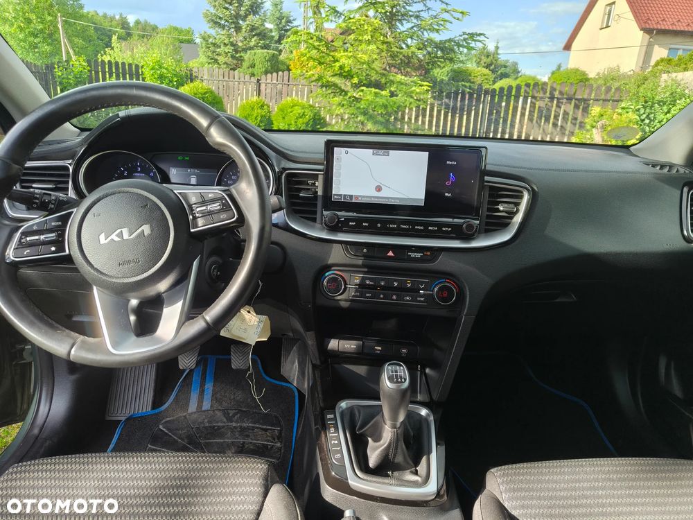 Kia Ceed 1.6 CRDi (48V Mild-Hybrid) Vision - 11