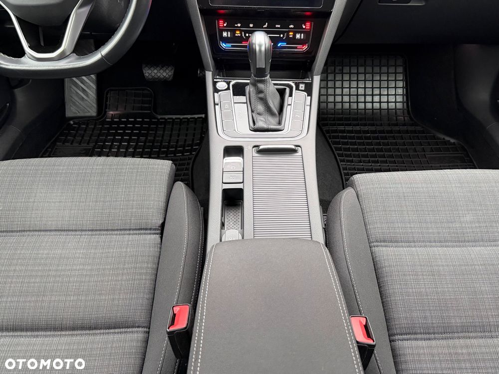 Volkswagen Passat 2.0 TDI EVO Business DSG - 38