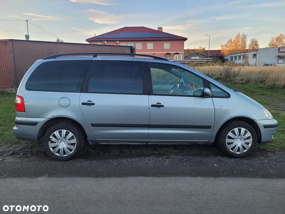 Ford Galaxy 1.9 TDI Ghia - 4
