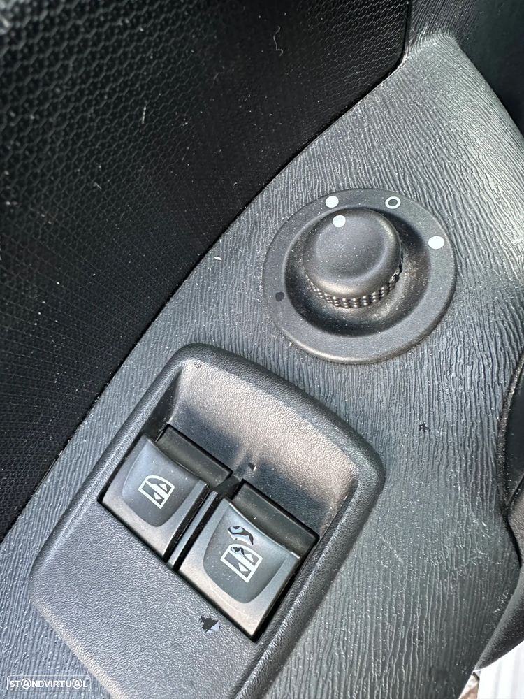 Renault IVA dedutível  Kangoo Maxi GPS 5Lug. Comercial Ligeiro Misto - 18