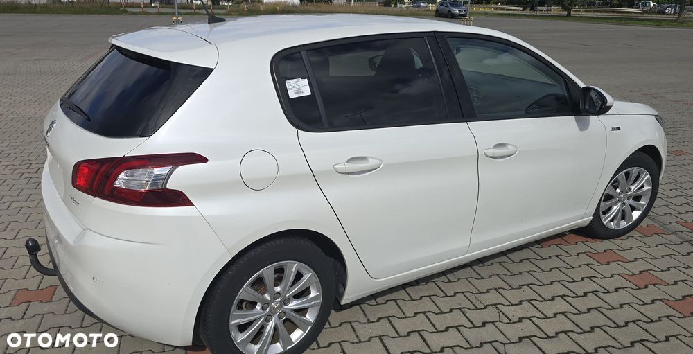 Peugeot 308 1.6 BlueHDi Style S&S - 18