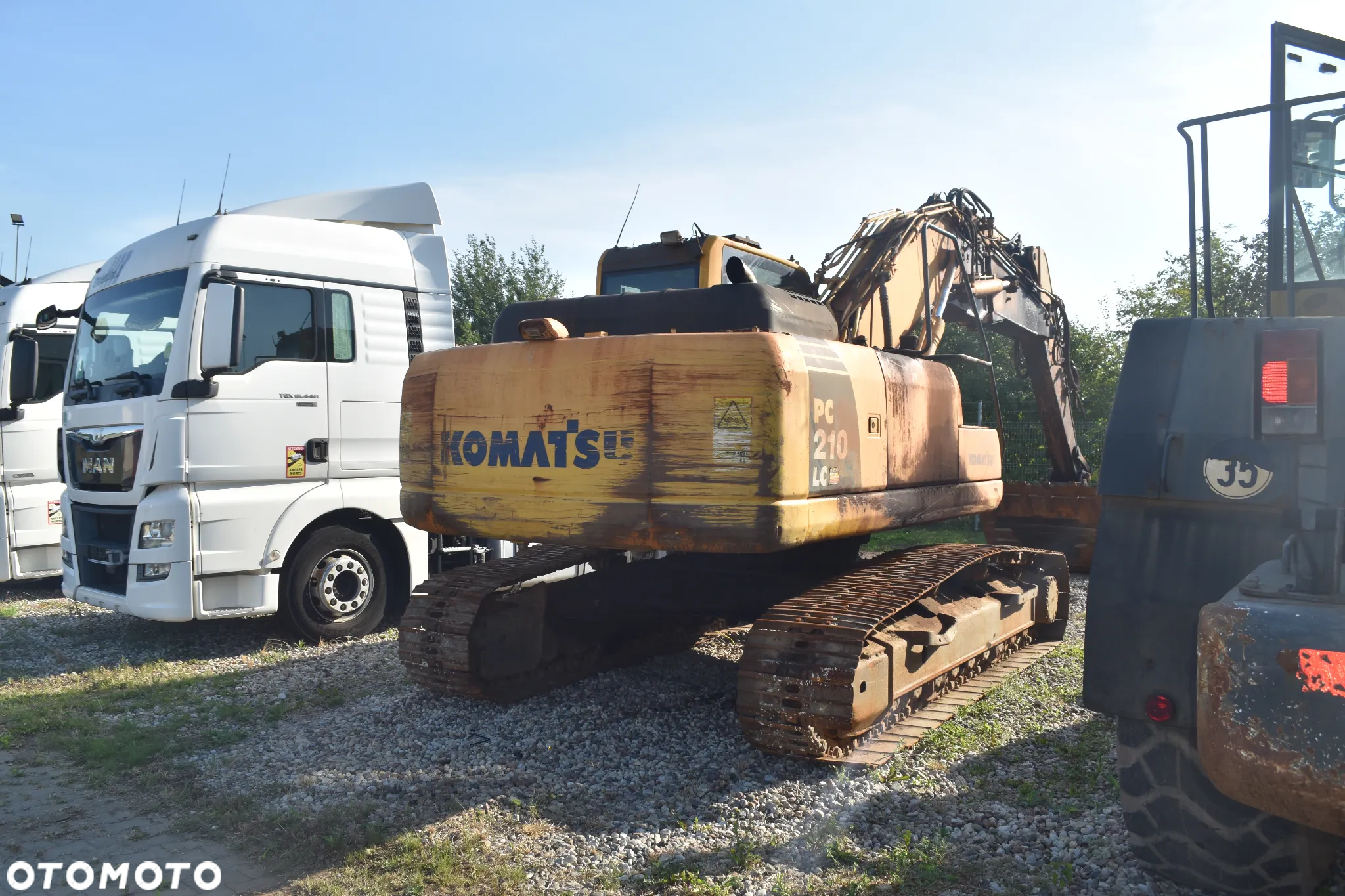 Komatsu PC210 - 4