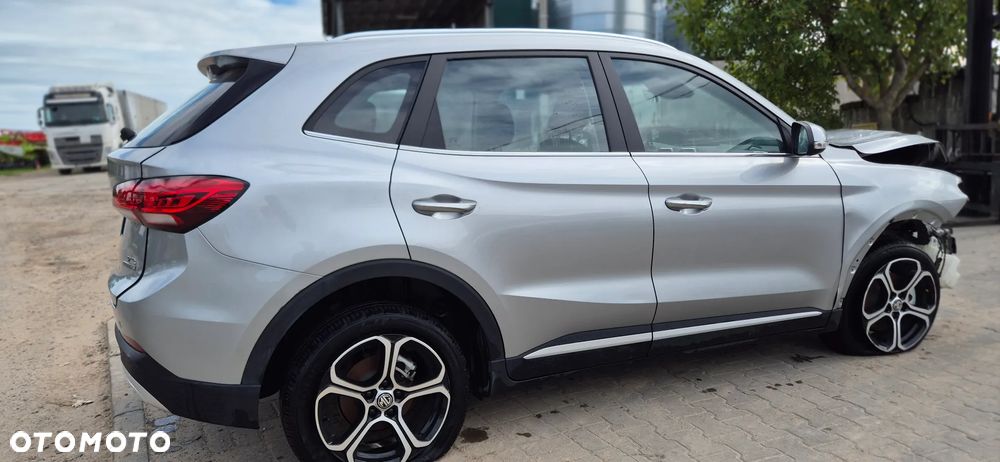 MG ZS Hybrid+ - 6