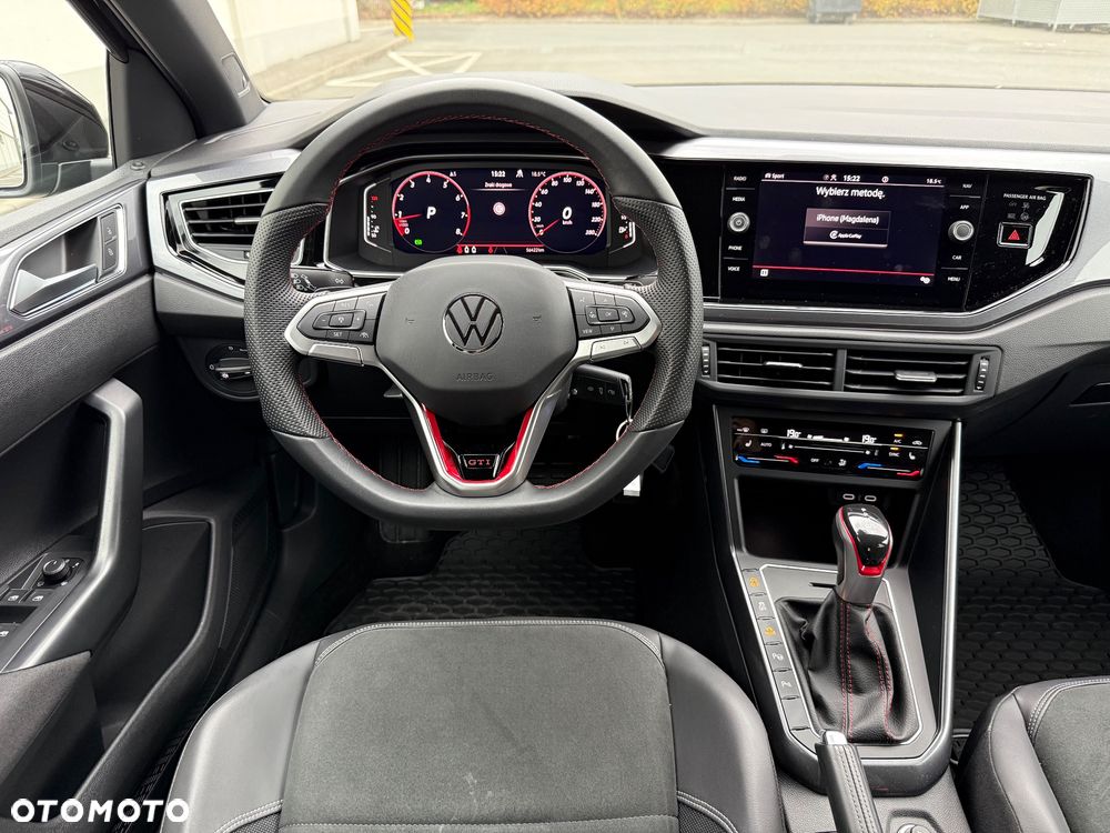 Volkswagen Polo - 12