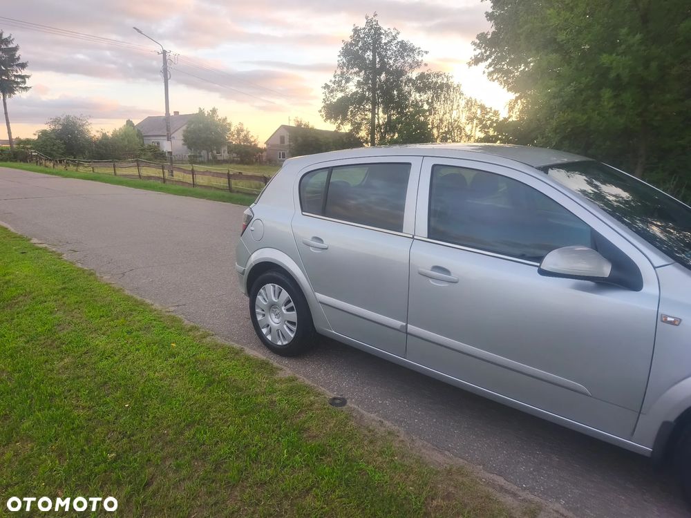 Opel Astra 1.6 - 10