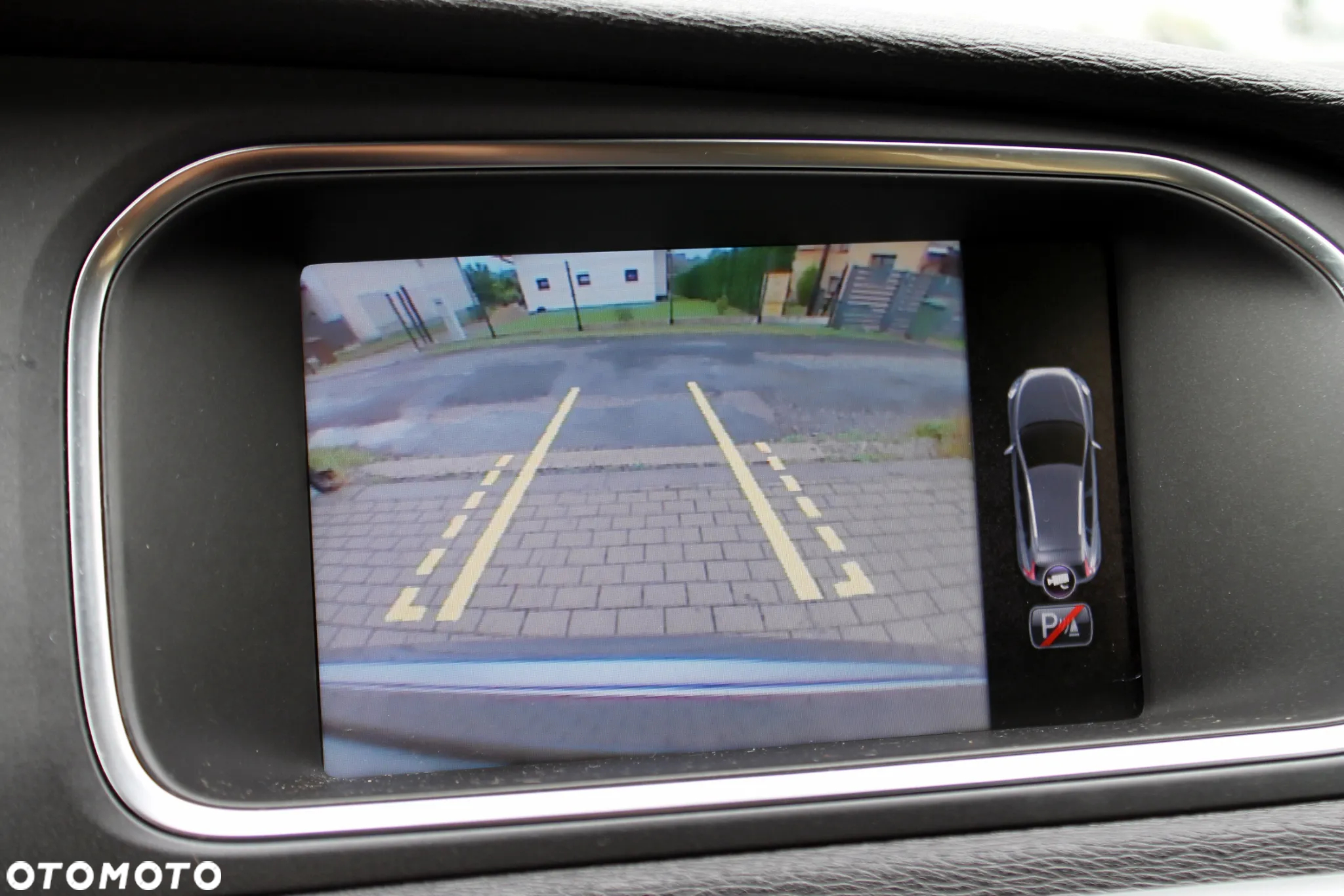Volvo V40 Cross Country D2 Momentum - 16