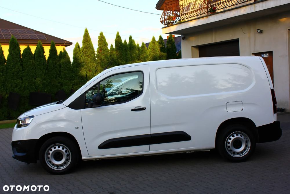 Toyota Proace City 1.5D-4D 102KM LONG L2 3 Osobowy Chłodnia - 15