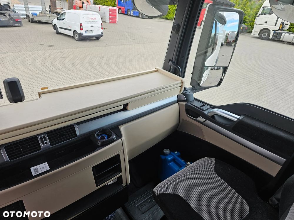 MAN TGX - 14