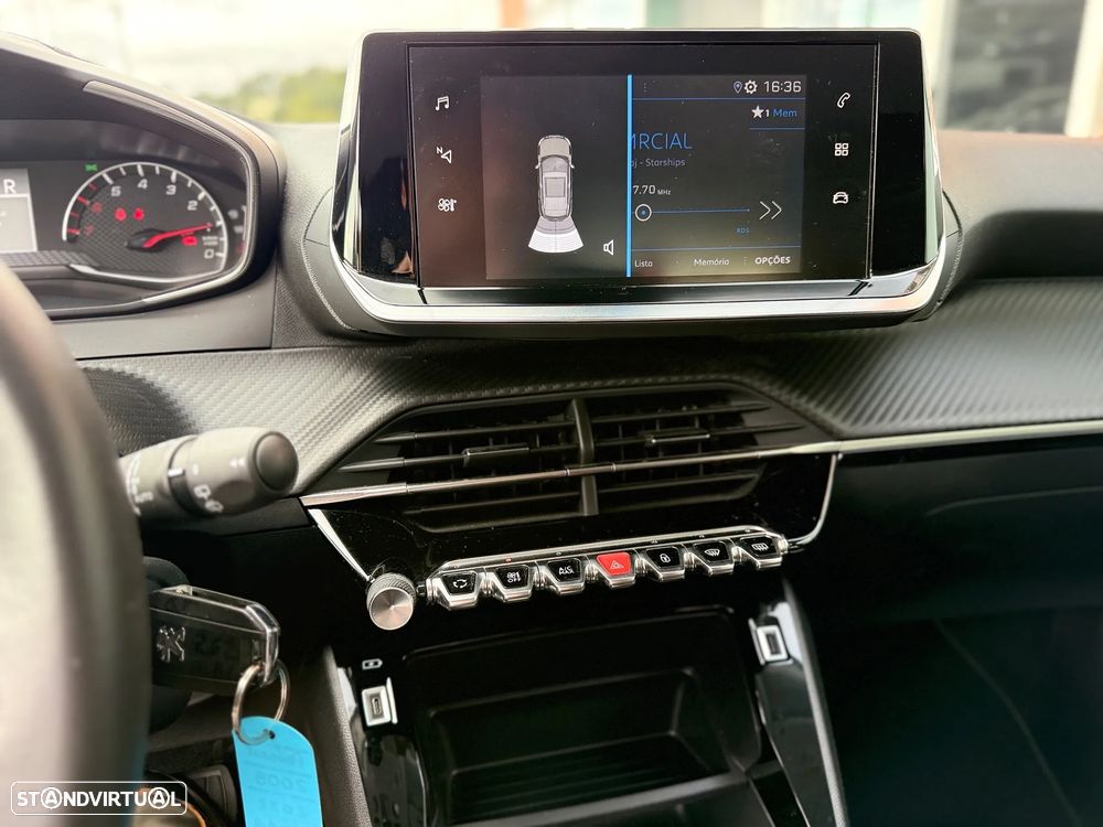 Peugeot 2008 1.2 PureTech Active Pack EAT8 - 8