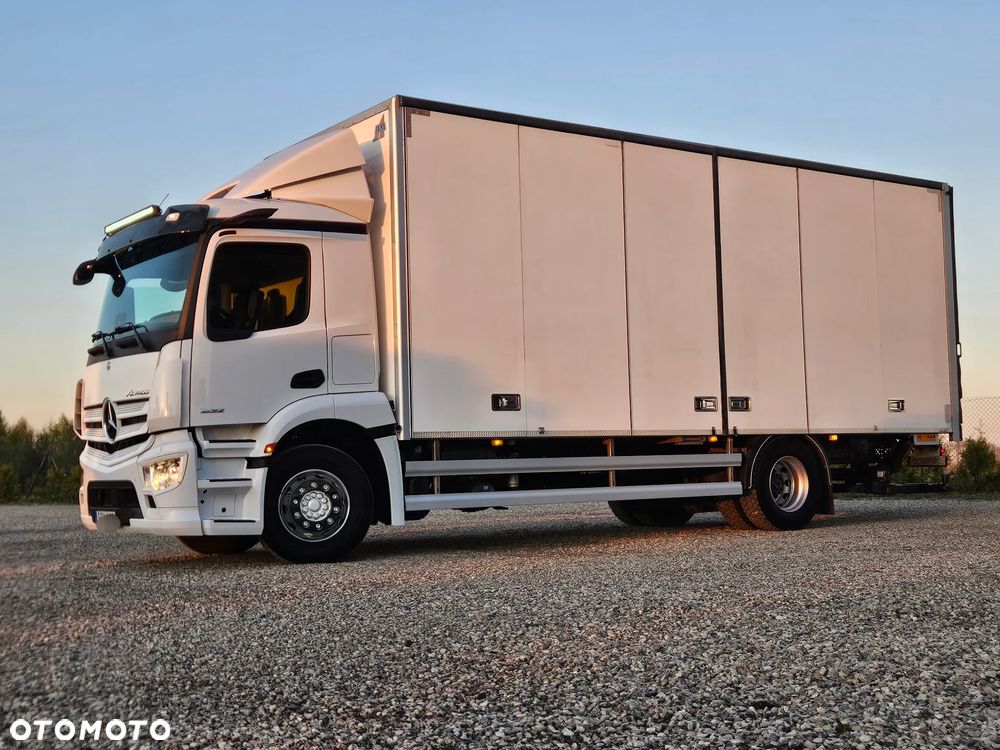 Mercedes-Benz Actros - 18