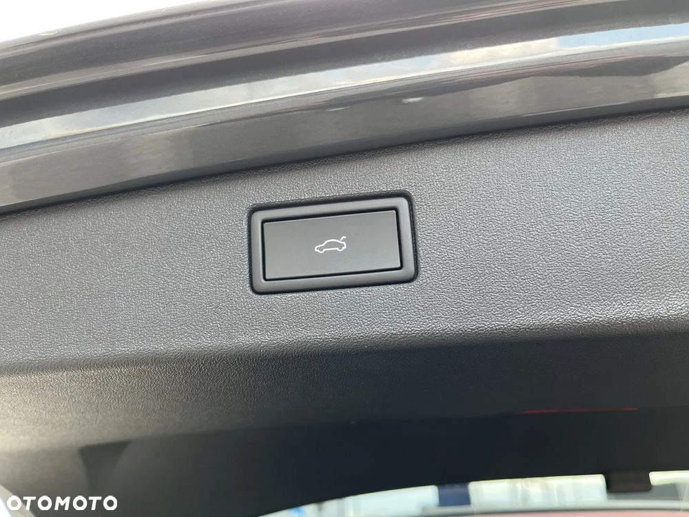 Volkswagen Tiguan 2.0 TDI Elegance DSG - 19