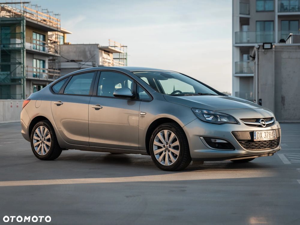 Opel Astra 1.4 T Active - 6