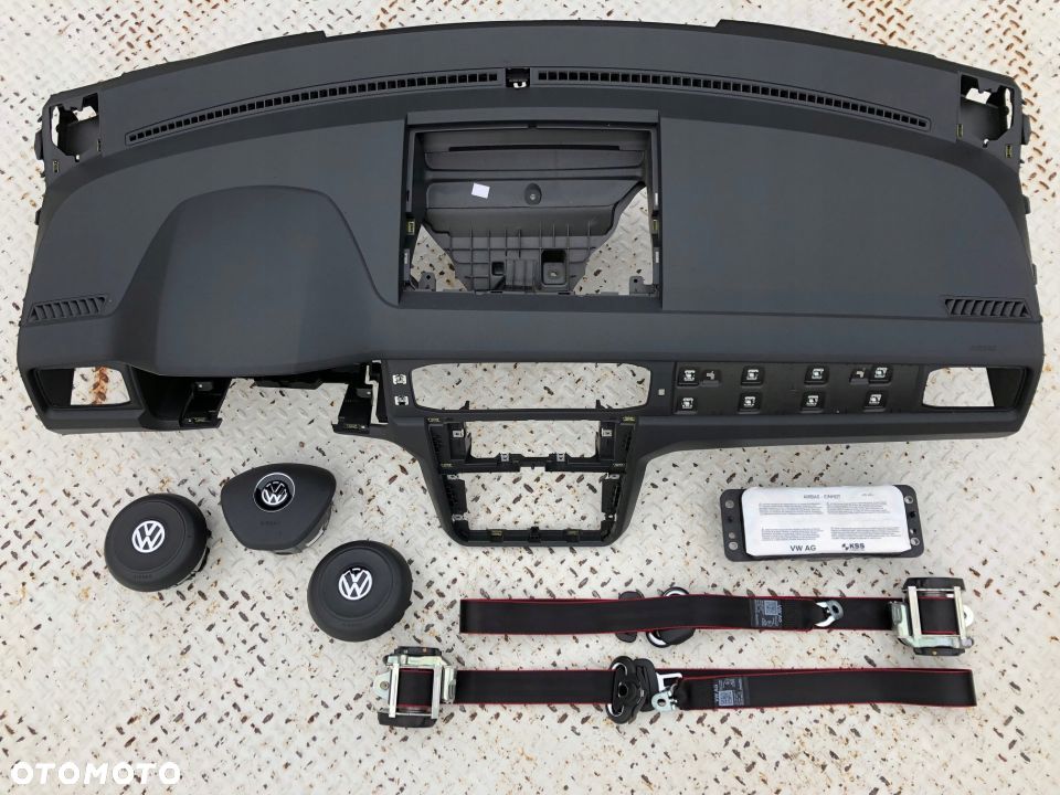 VW CADDY 4 IV 2K5 DESKA KONSOLA KOKPIT PULPIT PÓŁKA PARAPET AIR BAG PODUSZKI AIRBAG PASY PAS - 1