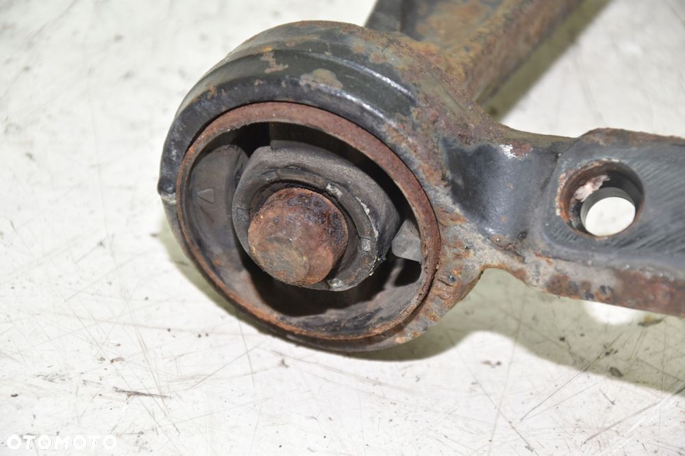 BMW E36 318I WAHACZ PRAWY PRZÓD DOLNY ORYG ŁADNY - 5
