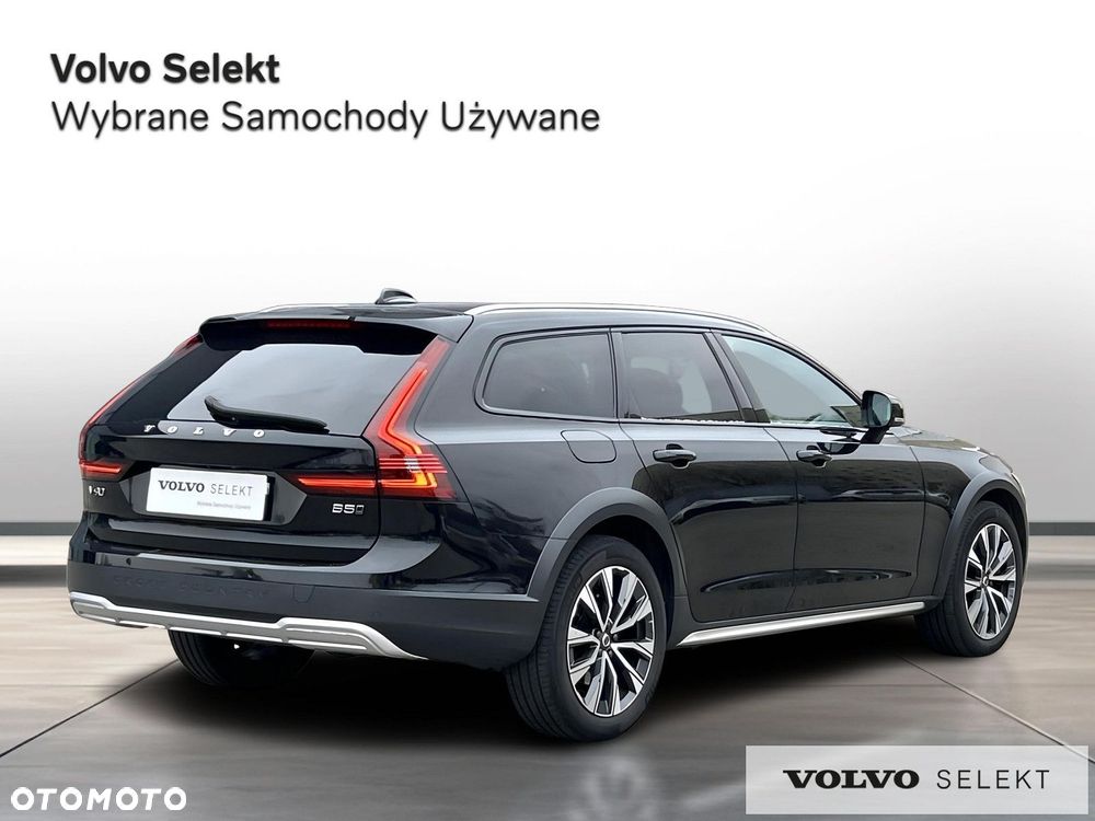 Volvo V90 Cross Country - 6