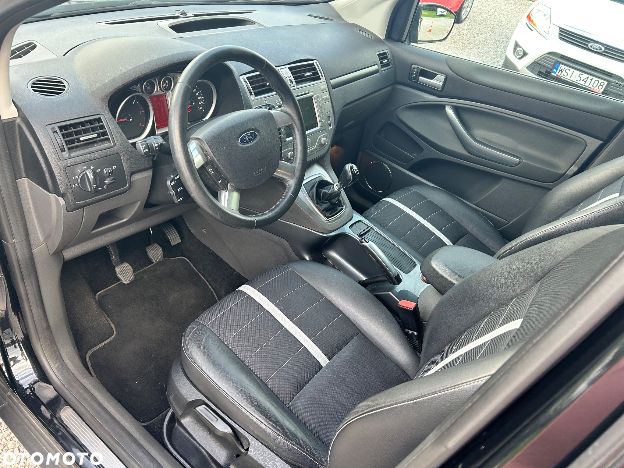 Ford Kuga 2.0 TDCi Titanium - 8