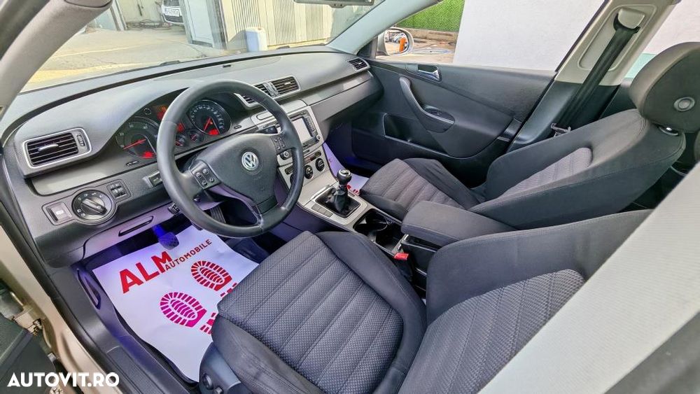 Volkswagen Passat 2.0 TDI DPF Sportline - 5