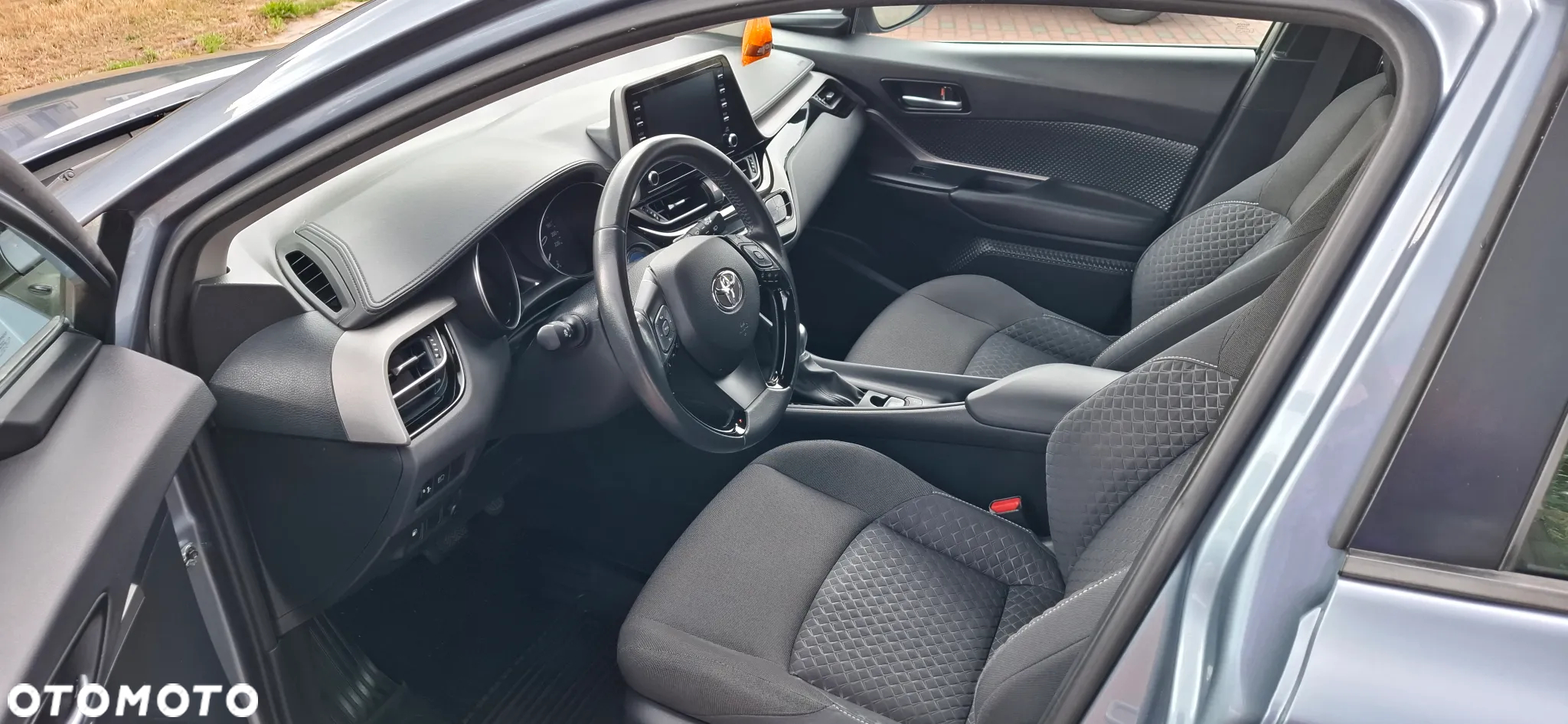 Toyota C-HR 1.8 Hybrid Comfort - 19