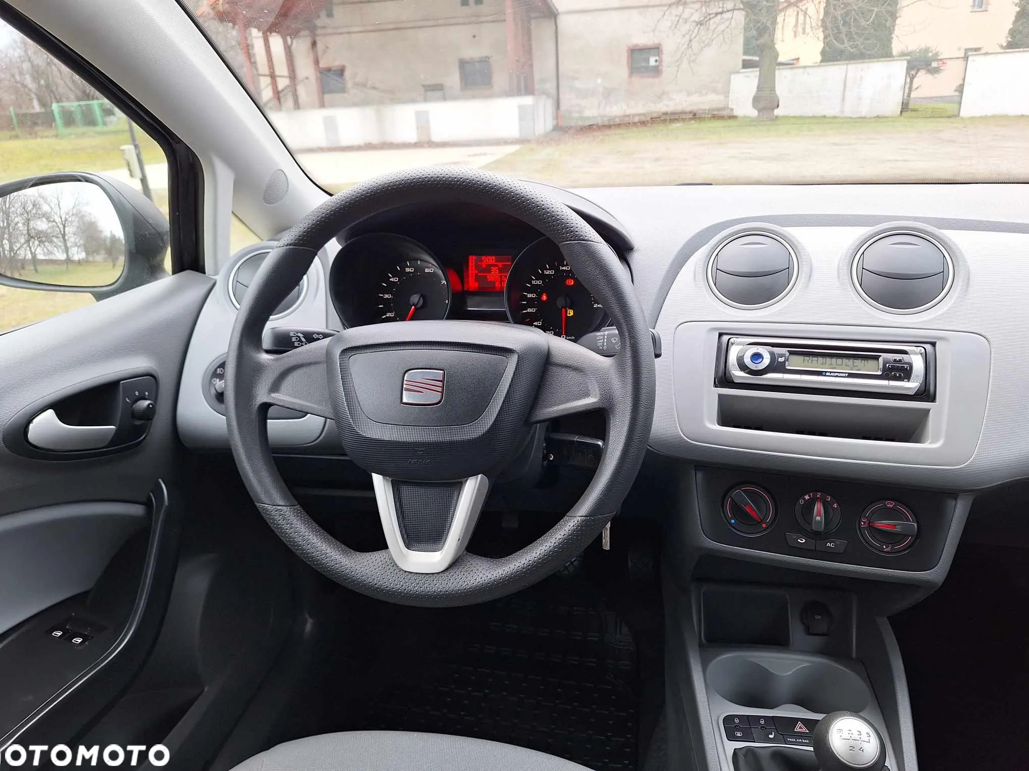 Seat Ibiza 1.4 16V Style Salsa - 16