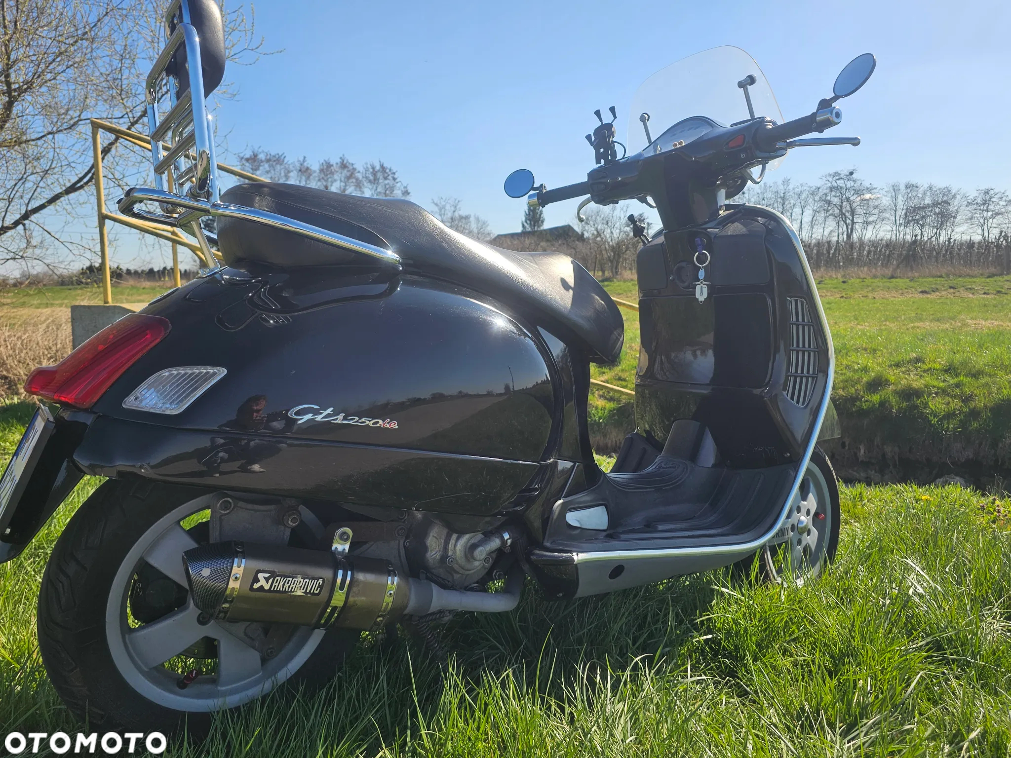 Piaggio Vespa - 4