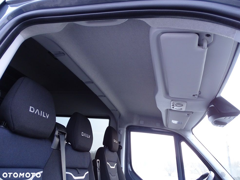 Iveco Daily L4H3 35S18 3.0 180 Hi-MATIC Brygadówka DOKA 7 Osób BRUTTO!! UNIKAT!! JEDYNY TAKI!! JAK NOWY!! - 22