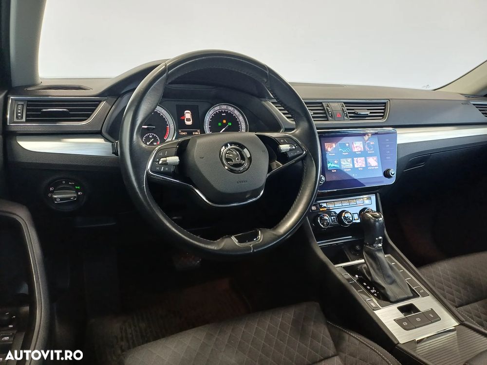 Skoda Superb 2.0 TDI DSG Ambition - 7