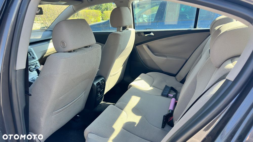 Volkswagen Passat 2.0 TDI DPF DSG Comfortline - 14